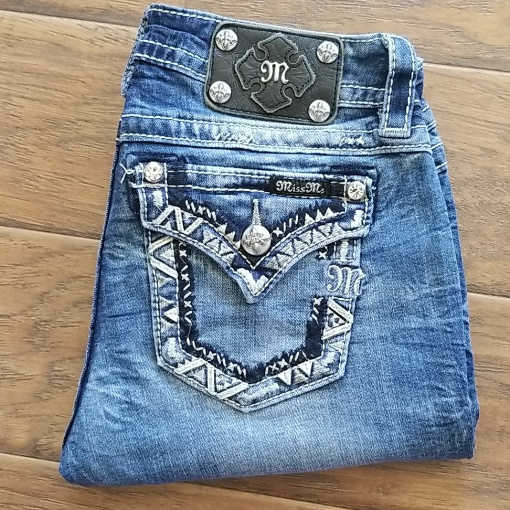Miss Me Signature Capri size 27